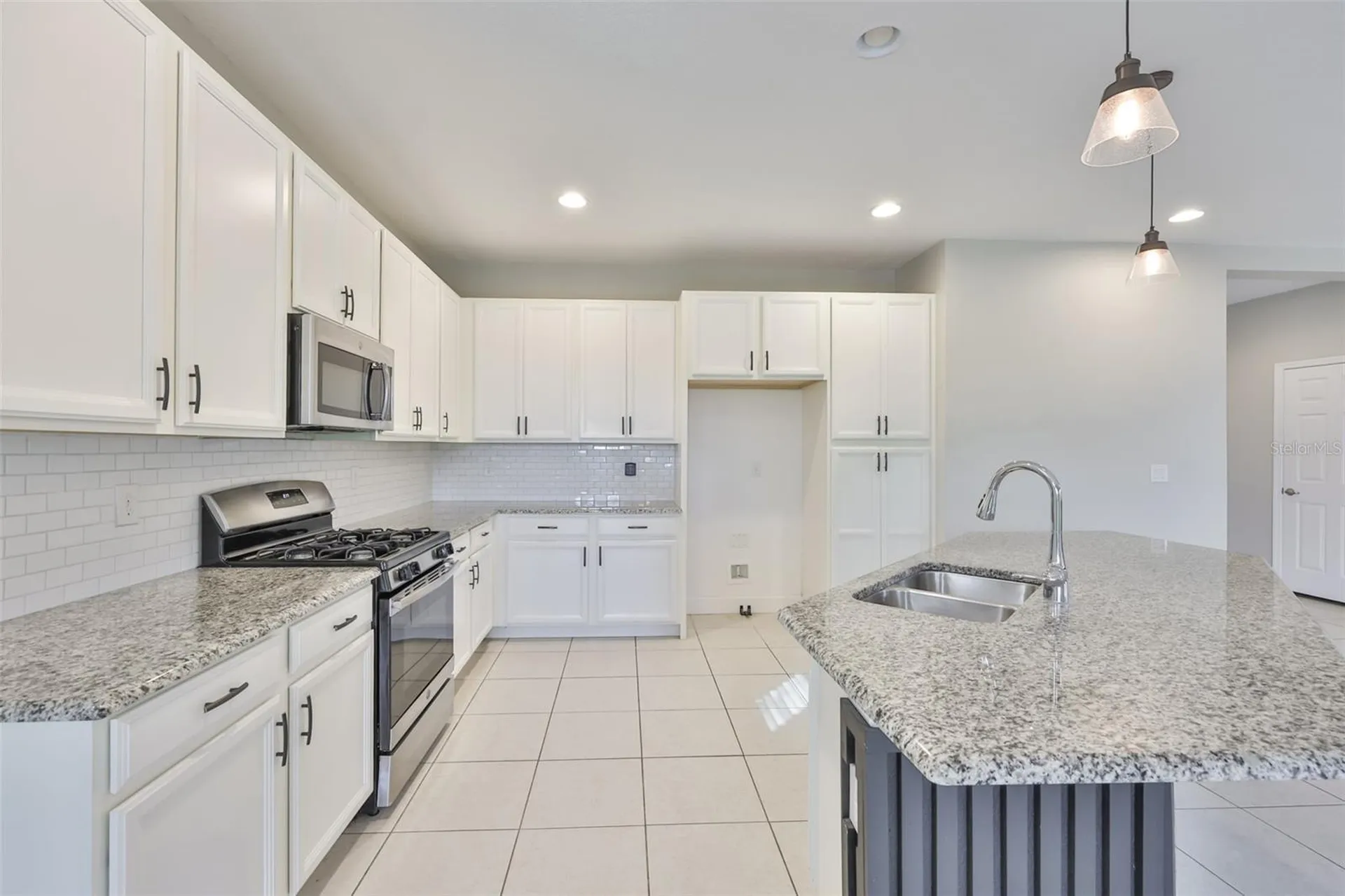 6207 Voyagers Place Apollo Beach FL 33572