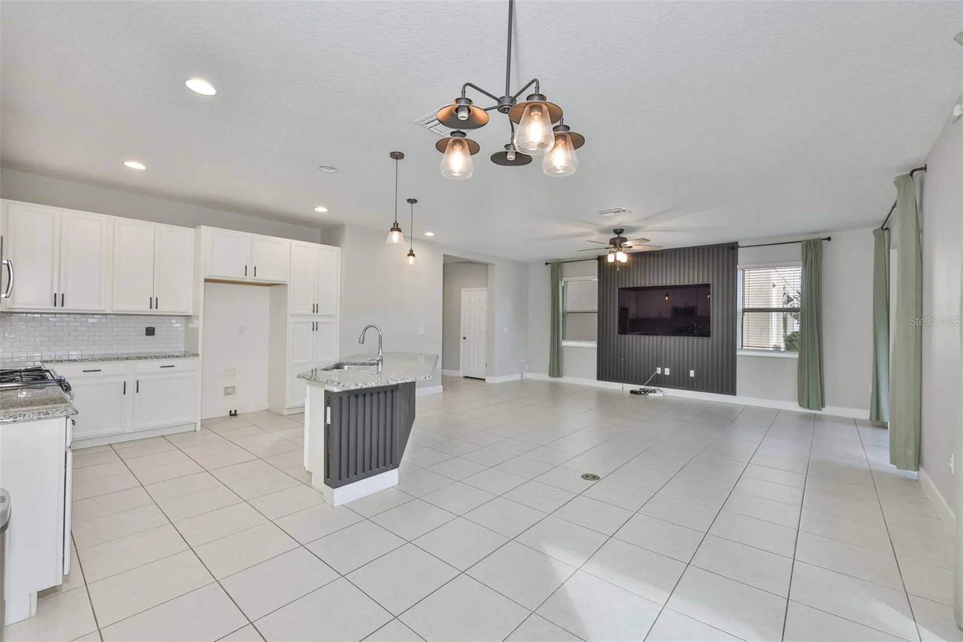6207 Voyagers Place Apollo Beach FL 33572