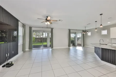 6207 Voyagers Place Apollo Beach FL 33572