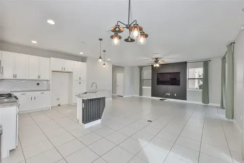 6207 Voyagers Place Apollo Beach FL 33572
