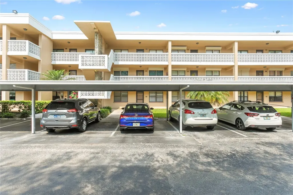 4920 Locust Street NE St Petersburg FL 33703