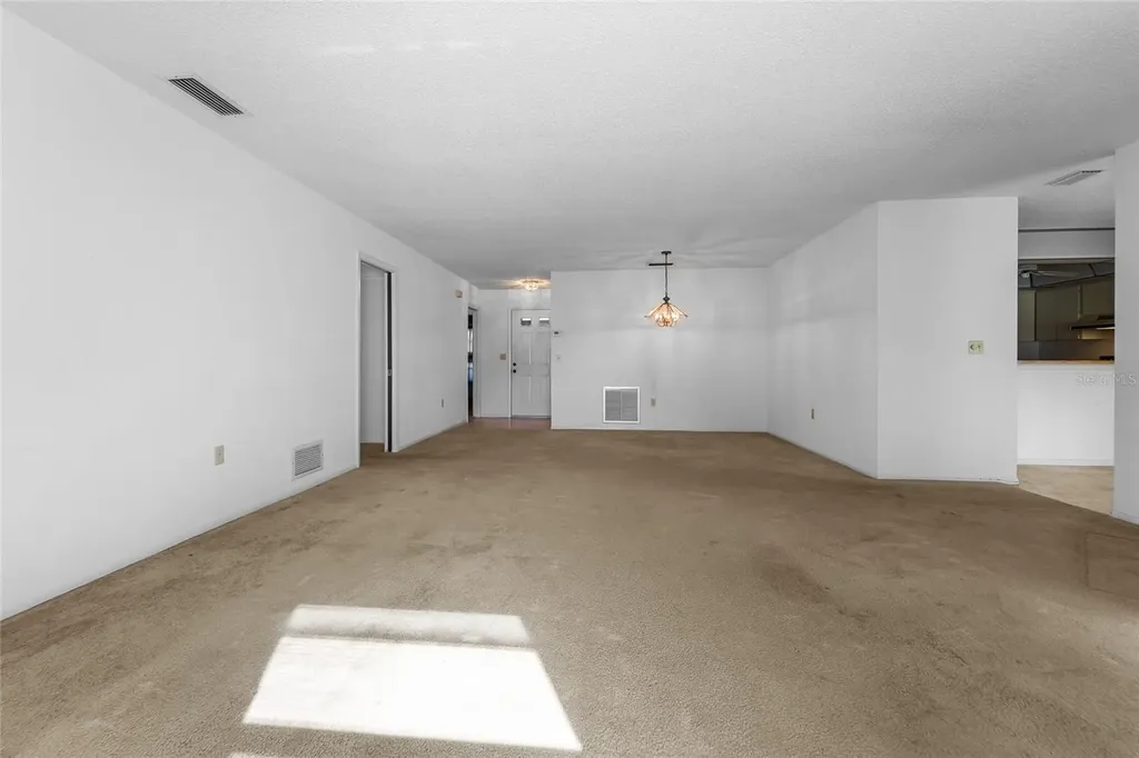 4299 Oakhurst Circle E Sarasota FL 34233
