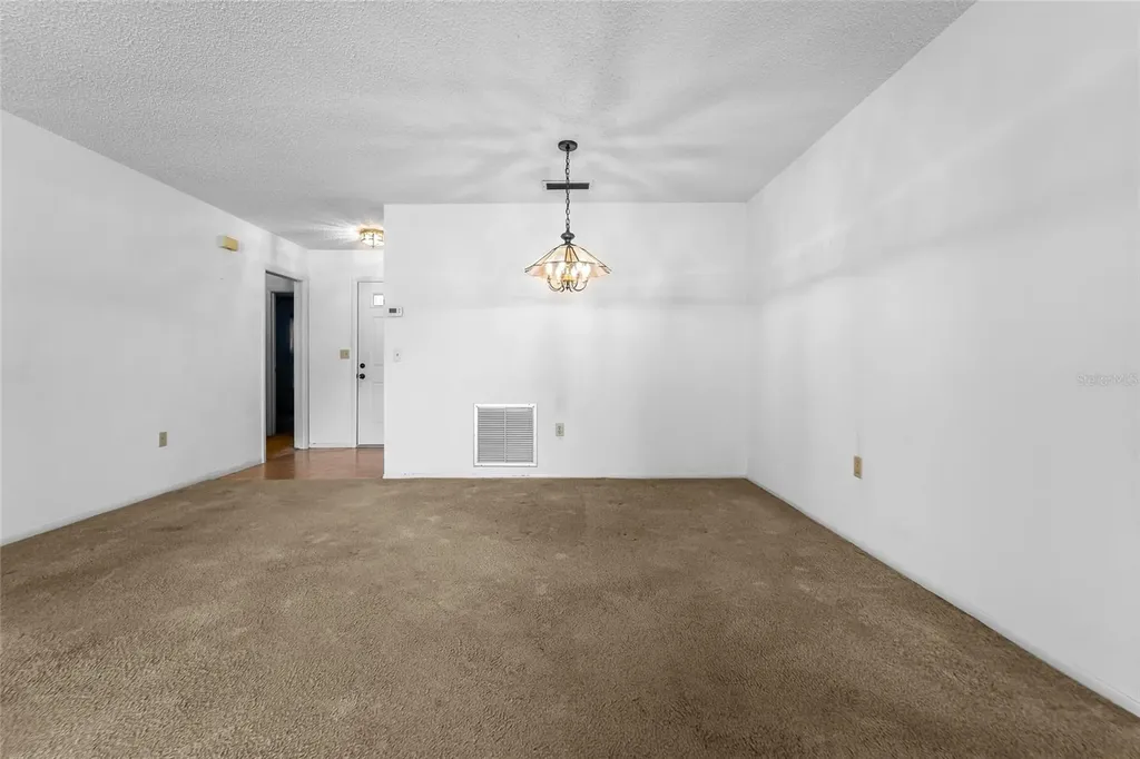 4299 Oakhurst Circle E Sarasota FL 34233