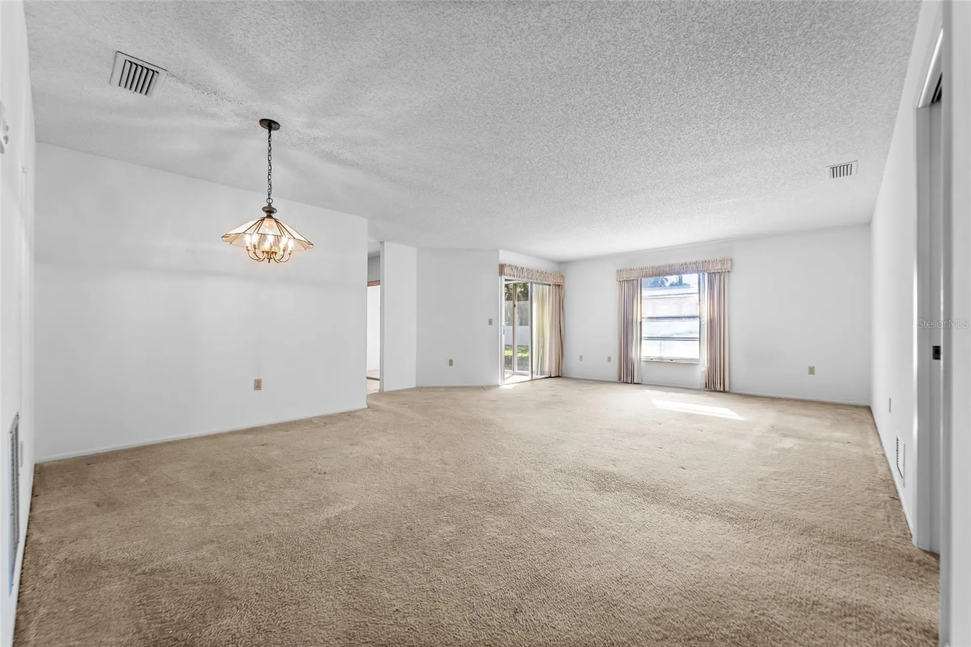 4299 Oakhurst Circle E Sarasota FL 34233