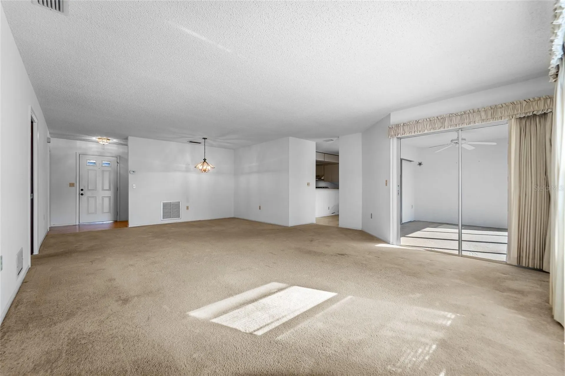 4299 Oakhurst Circle E Sarasota FL 34233