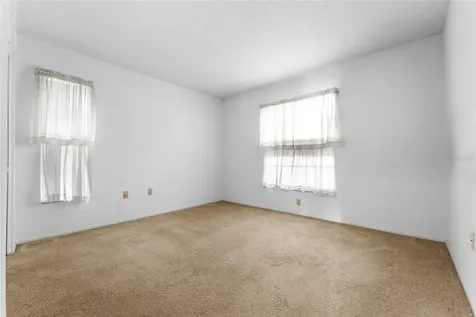 4299 Oakhurst Circle E Sarasota FL 34233