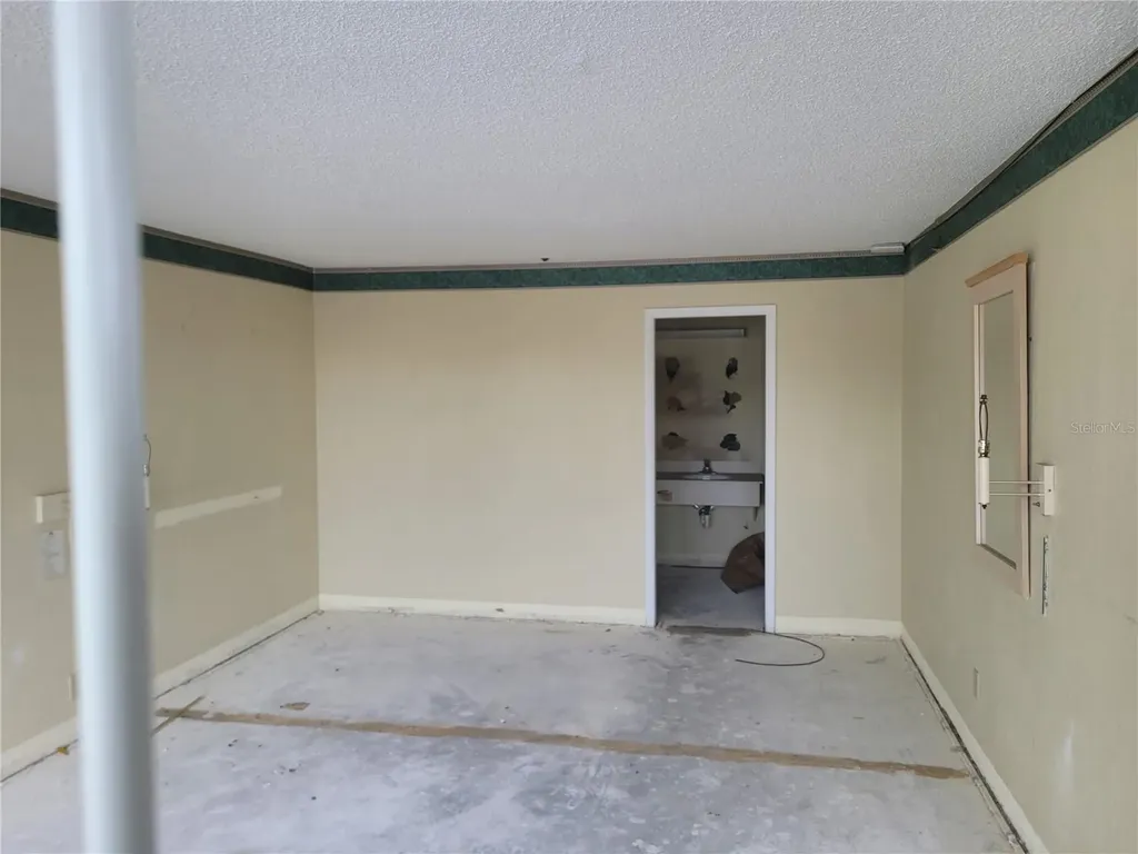 2050 E Irlo Bronson Memorial Highway Kissimmee FL 34744
