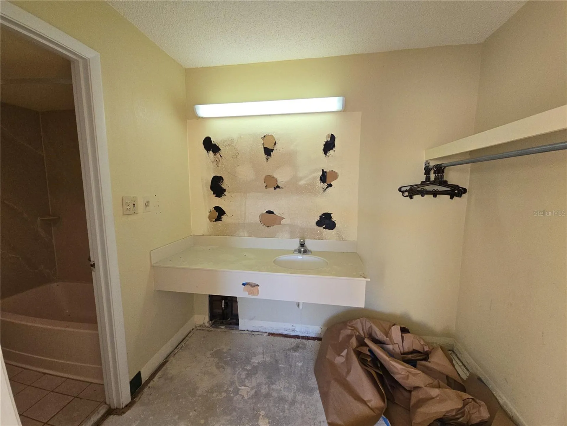 2050 E Irlo Bronson Memorial Highway Kissimmee FL 34744