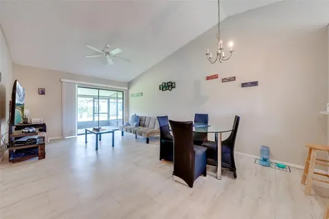 2904 Squire Oak Court St Cloud FL 34769