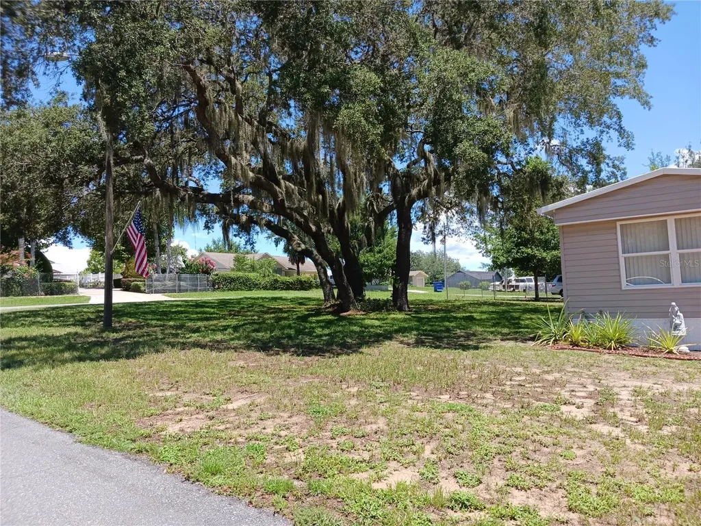 25624 Madison Street Astatula FL 34705