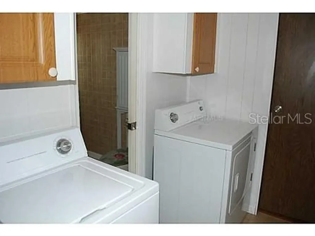 25624 Madison Street Astatula FL 34705