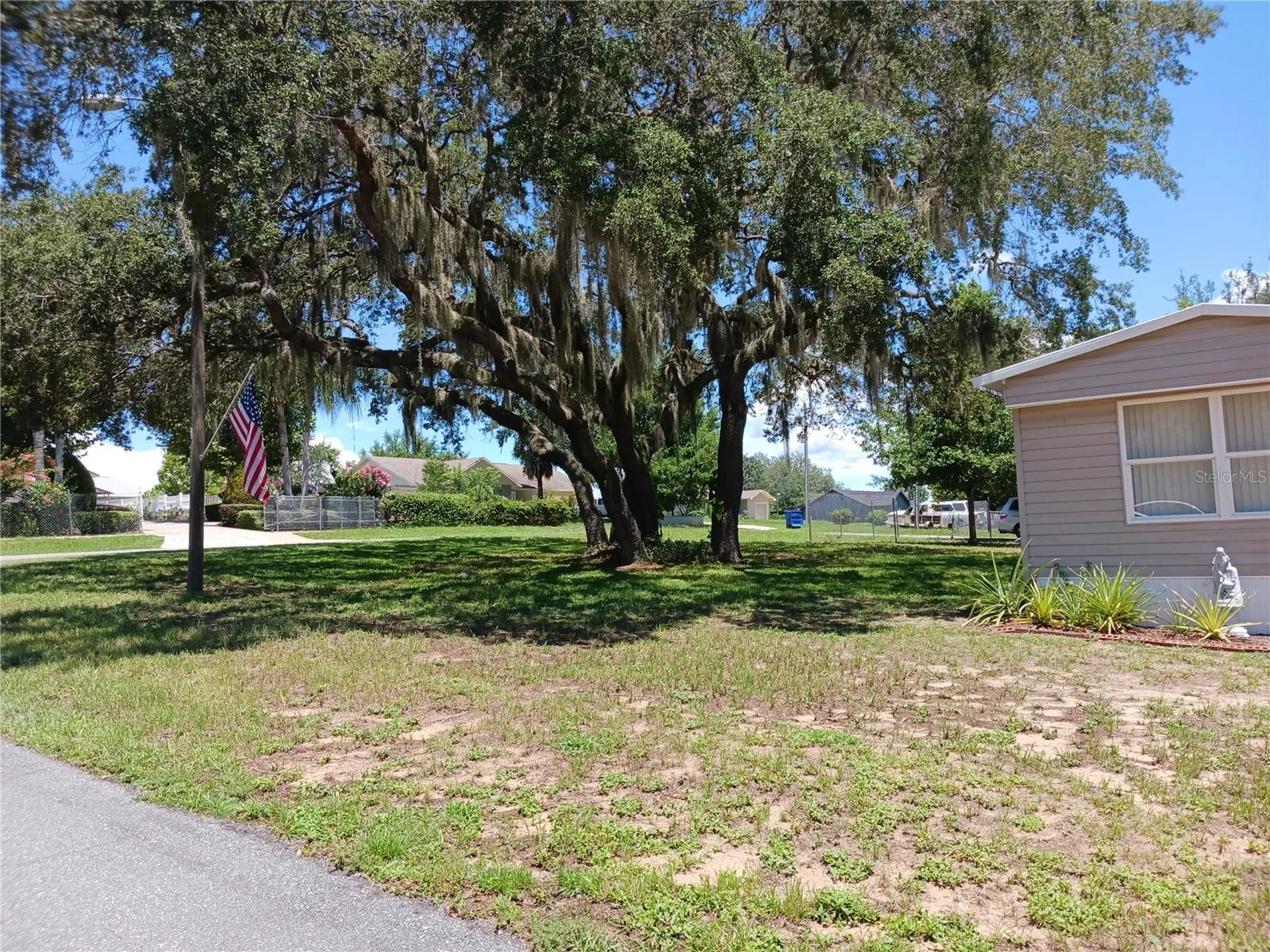 25624 Madison Street Astatula FL 34705