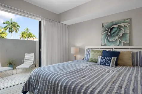 180 Crescent Cove Cove SE Humacao PR 00791