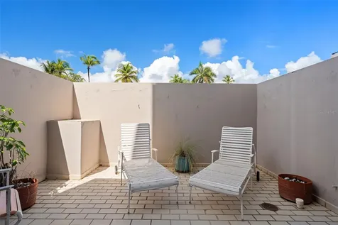 180 Crescent Cove Cove SE Humacao PR 00791