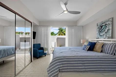 180 Crescent Cove Cove SE Humacao PR 00791