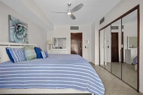 180 Crescent Cove Cove SE Humacao PR 00791