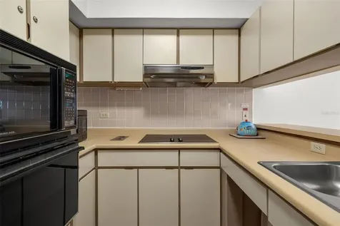 180 Crescent Cove Cove SE Humacao PR 00791