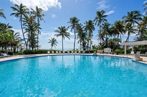 180 Crescent Cove Cove SE Humacao PR 00791