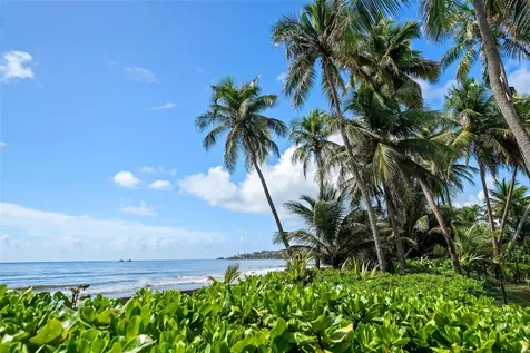 180 Crescent Cove Cove SE Humacao PR 00791