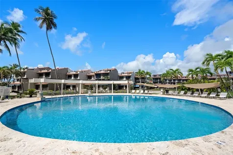 180 Crescent Cove Cove SE Humacao PR 00791