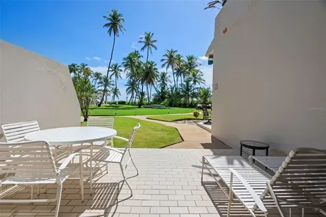 180 Crescent Cove Cove SE Humacao PR 00791