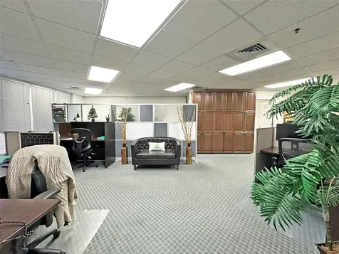 7800 Kingspointe Parkway Orlando FL 32819