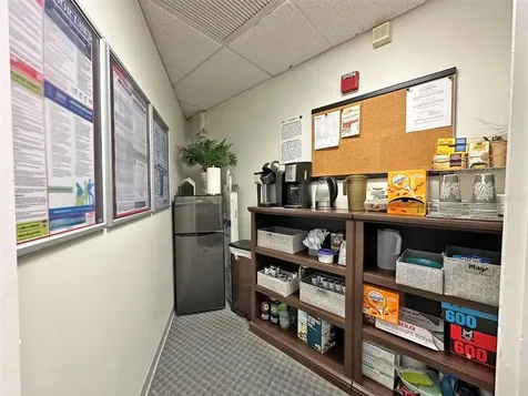 7800 Kingspointe Parkway Orlando FL 32819