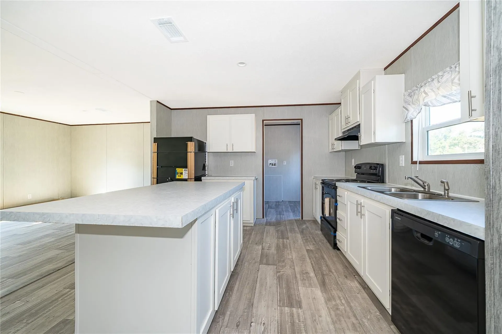 31811 Pine Drive Deland FL 32720