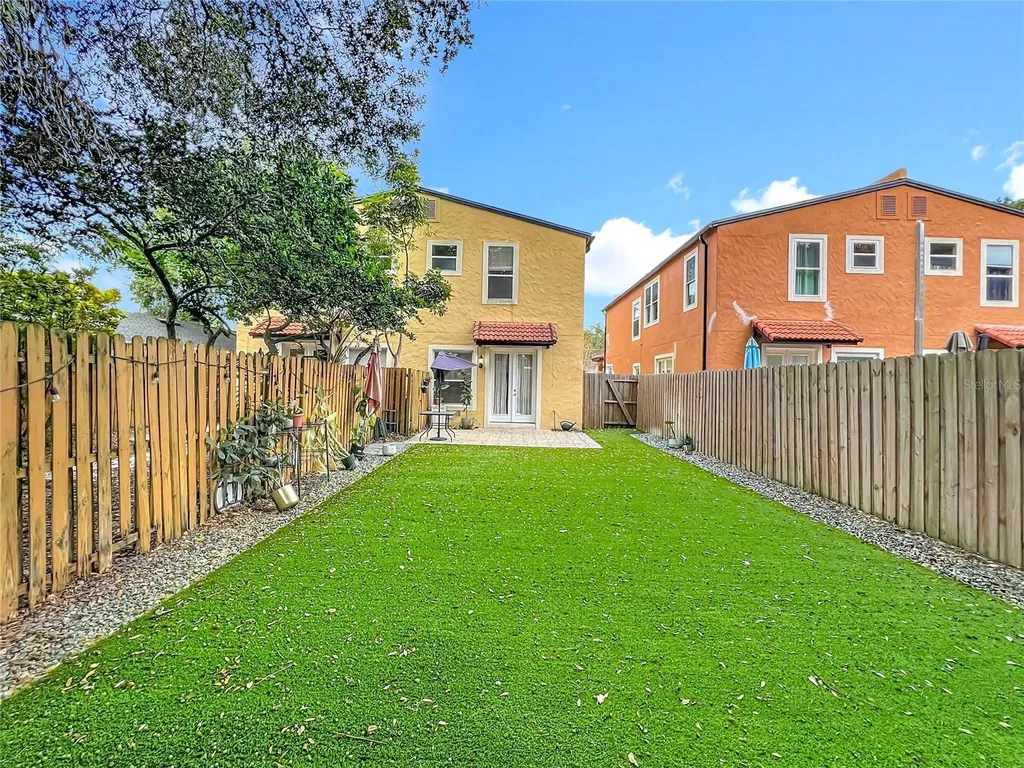 2806 E Washington Street Orlando FL 32803