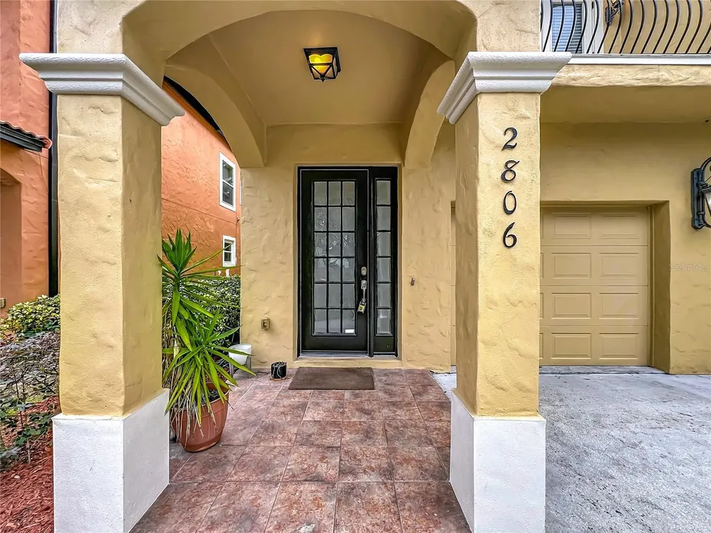 2806 E Washington Street Orlando FL 32803