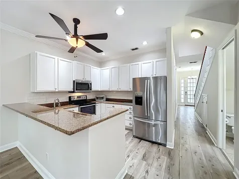 2806 E Washington Street Orlando FL 32803