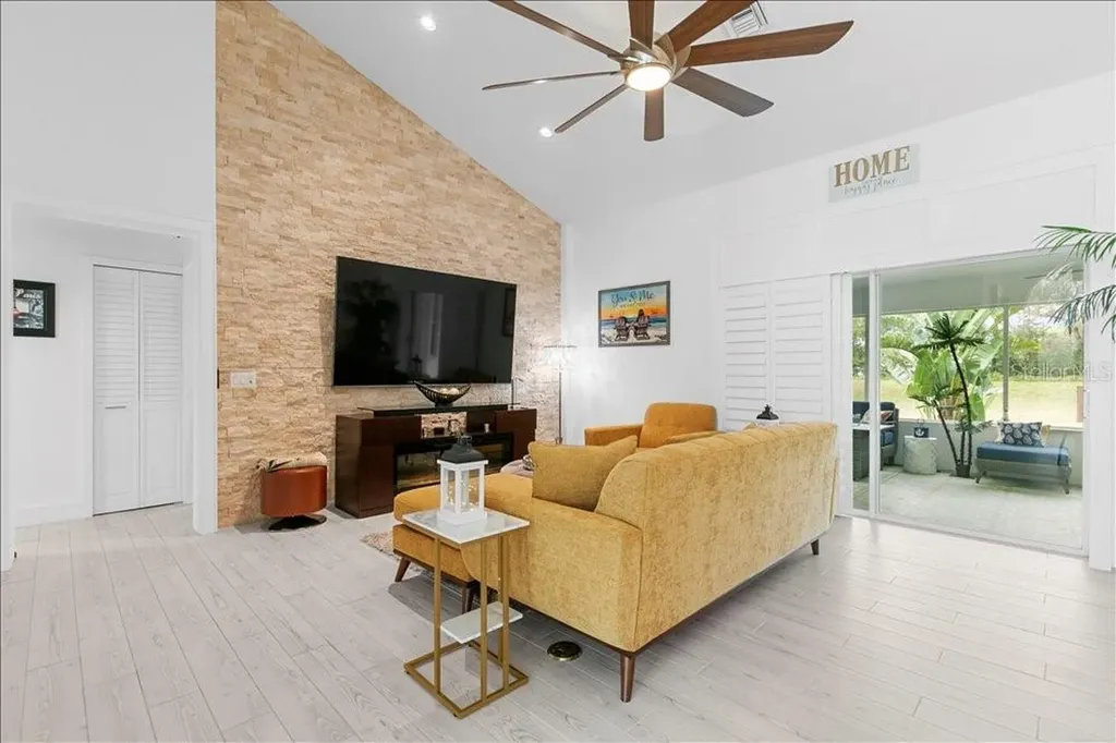 30912 Fairvista Drive Tavares FL 32778