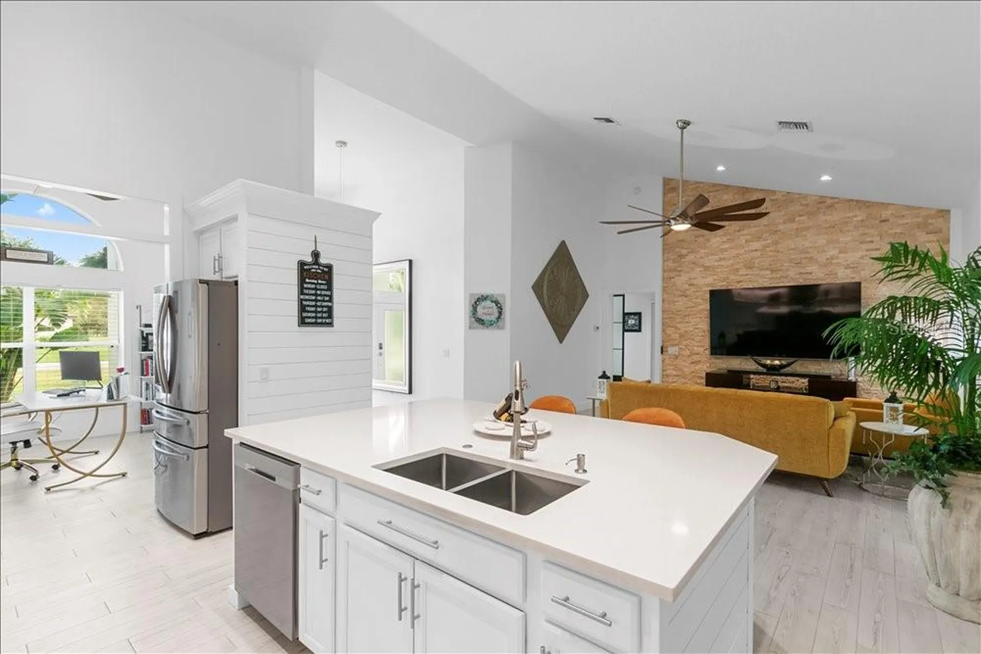 30912 Fairvista Drive Tavares FL 32778