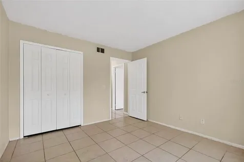 9825 Turf Way Orlando FL 32837
