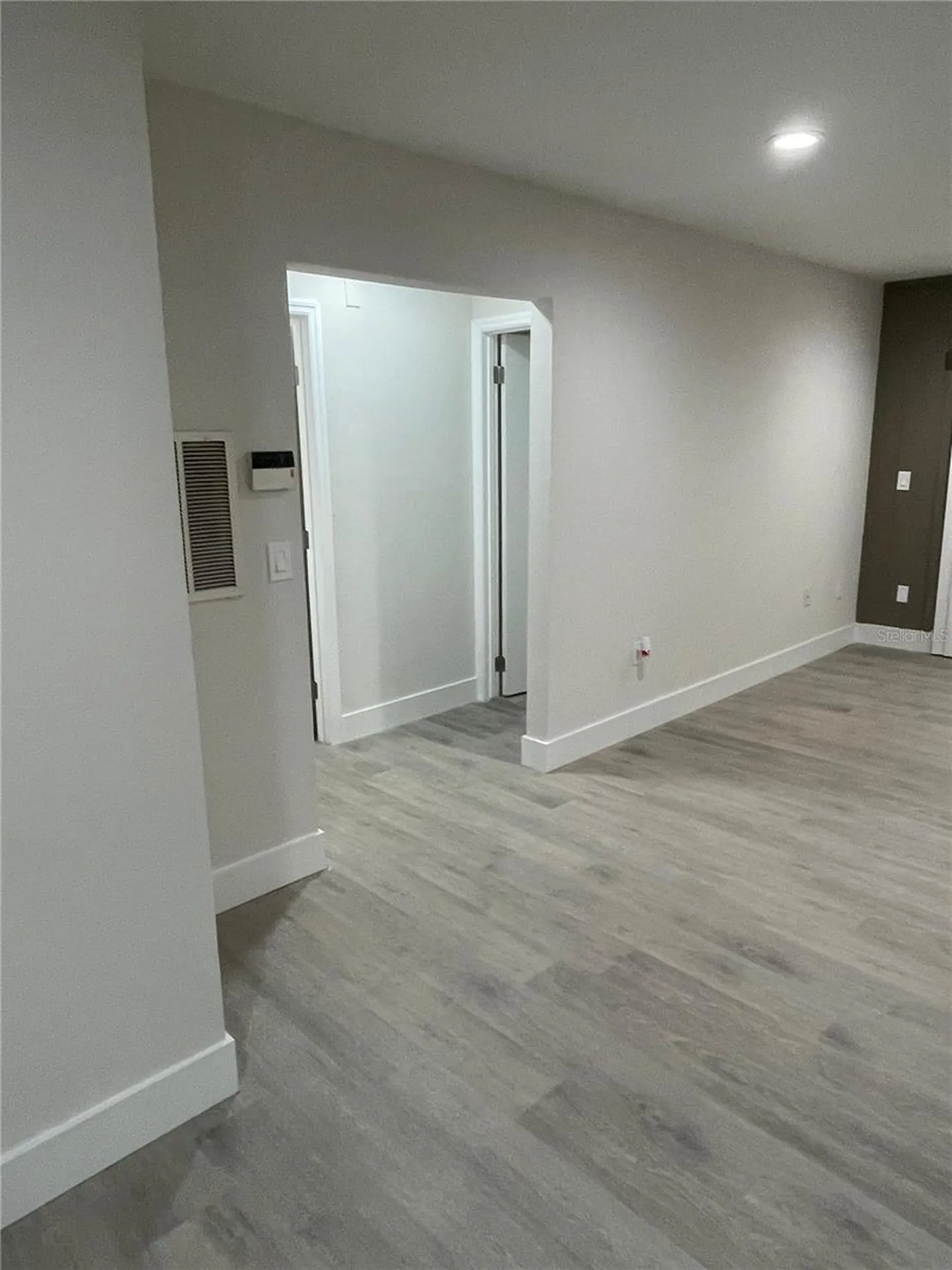 6104 Curry Ford Road Orlando FL 32822