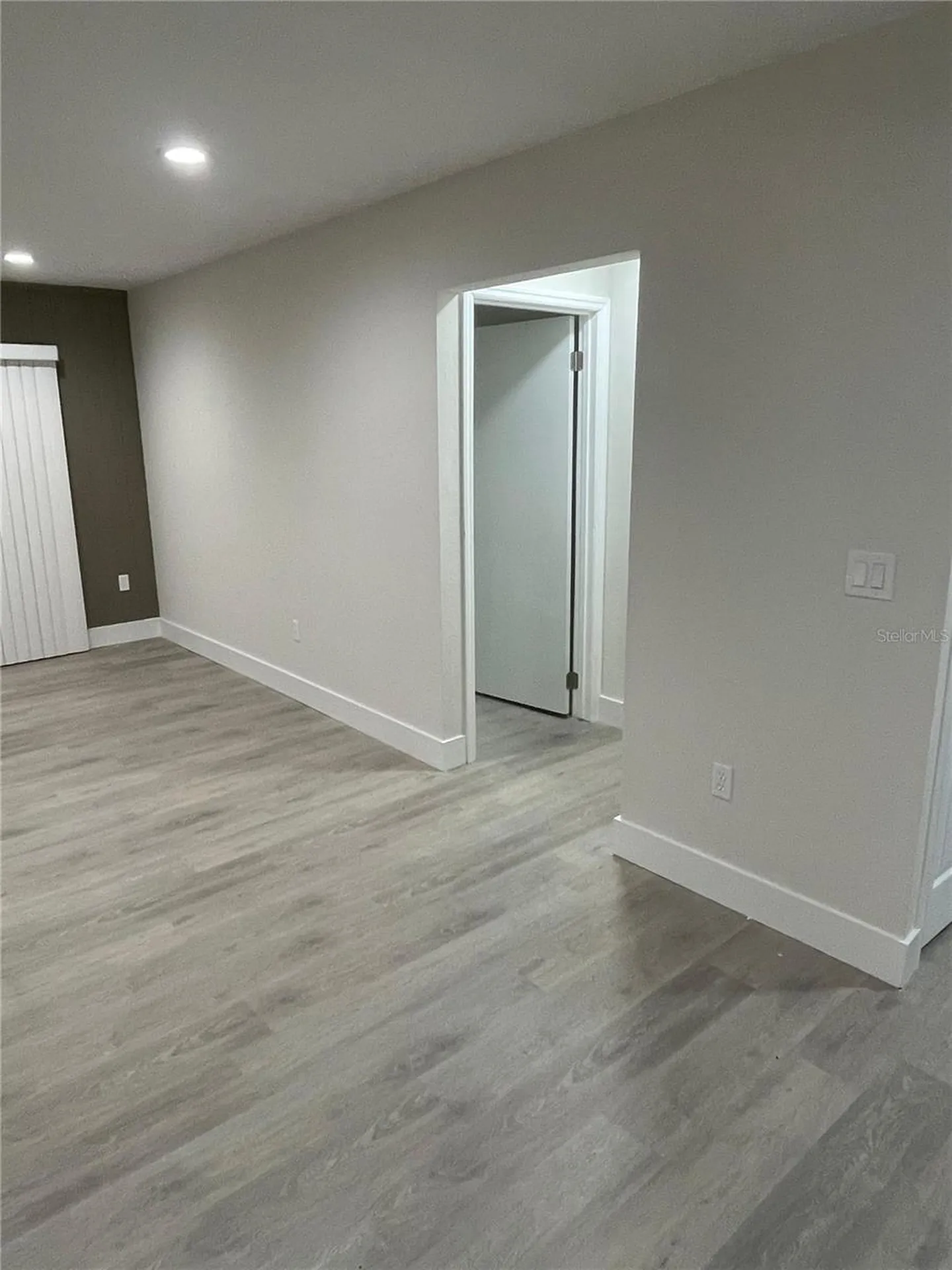 6104 Curry Ford Road Orlando FL 32822