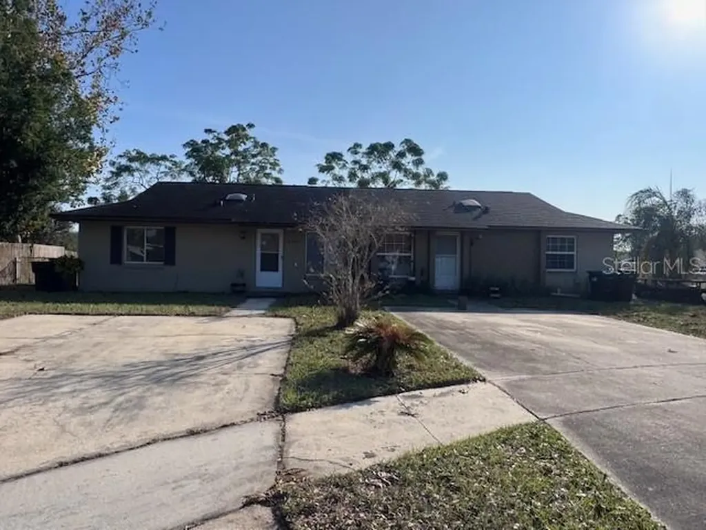 2708 Coral Reef Drive Orlando FL 32826