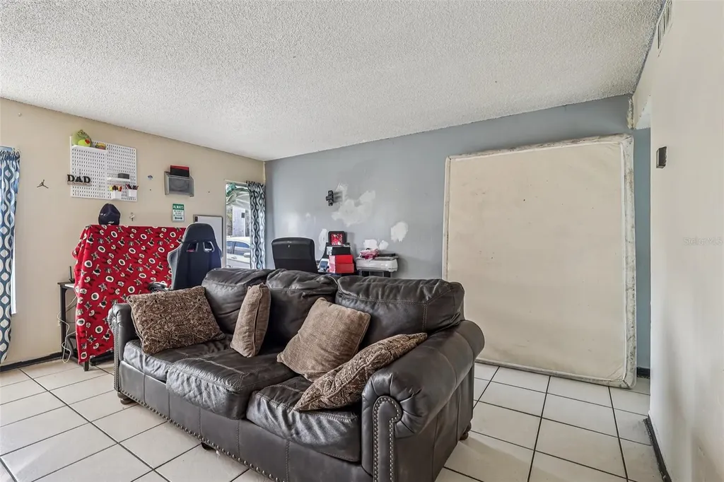 737 E Church Avenue Longwood FL 32750