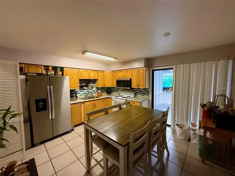 737 E Church Avenue Longwood FL 32750