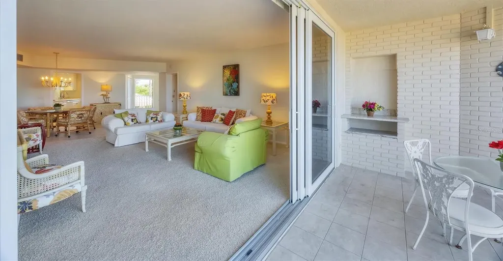 4825 Gulf Of Mexico Drive Longboat Key FL 34228