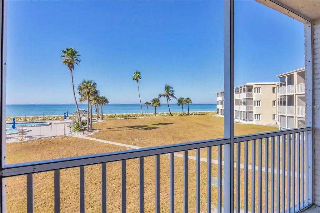 4825 Gulf Of Mexico Drive Longboat Key FL 34228
