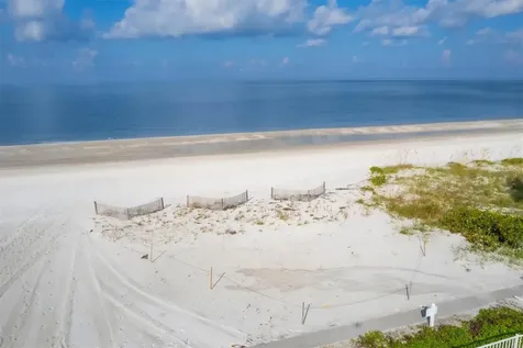 4825 Gulf Of Mexico Drive Longboat Key FL 34228