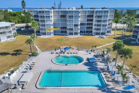 4825 Gulf Of Mexico Drive Longboat Key FL 34228