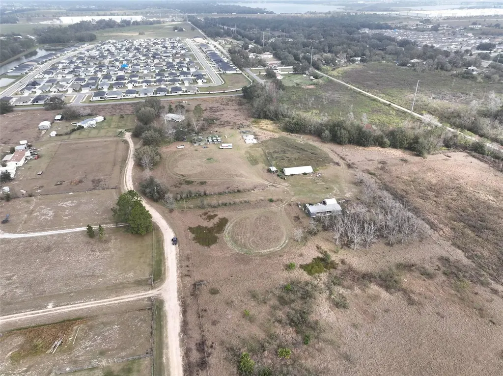 307 & 317 Skyblue Lane Auburndale FL 33823