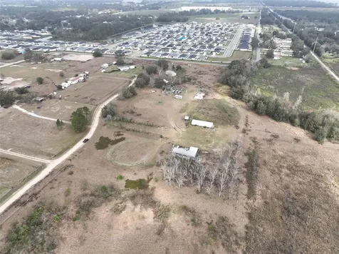 307 & 317 Skyblue Lane Auburndale FL 33823