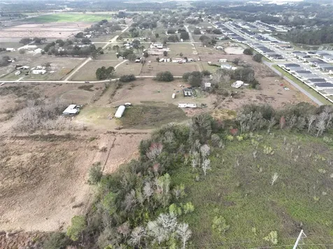 307 & 317 Skyblue Lane Auburndale FL 33823