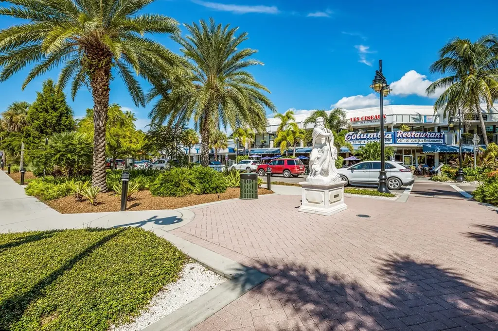1750 Benjamin Franklin Drive Sarasota FL 34236