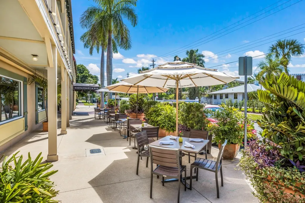 1750 Benjamin Franklin Drive Sarasota FL 34236
