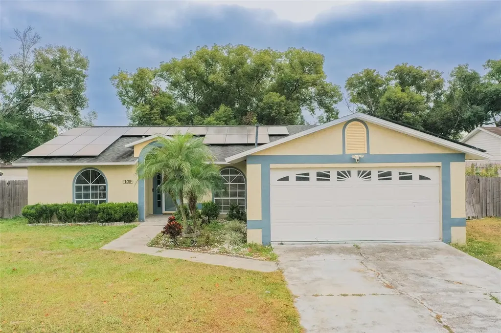 109 Rebecca Drive NE Winter Haven FL 33881