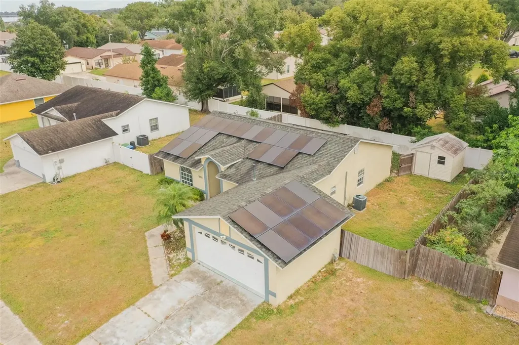 109 Rebecca Drive NE Winter Haven FL 33881